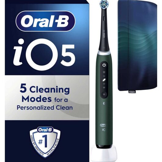 Oral B Oral-B Io5 Forest Green Electric Toothbrush + Travel Pouch