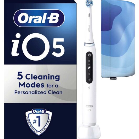 Oral B Oral-B Io5 White Electric Toothbrush + Travel Pouch